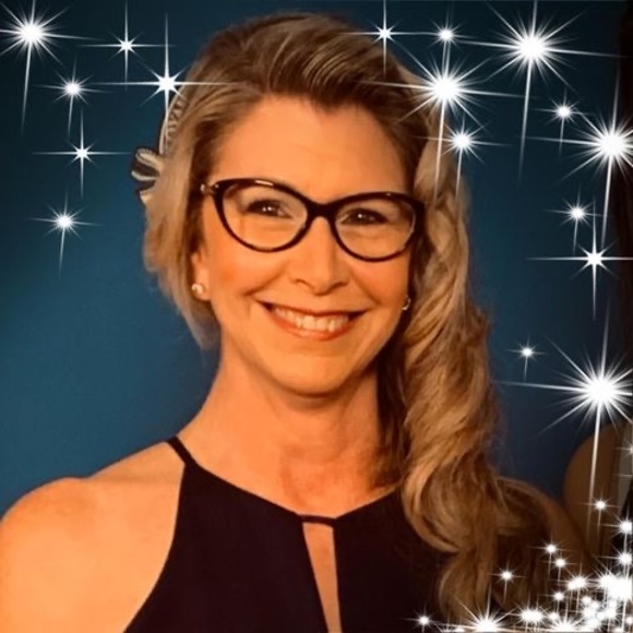 Meet your Posher, Joanna - Picture 1 of 1